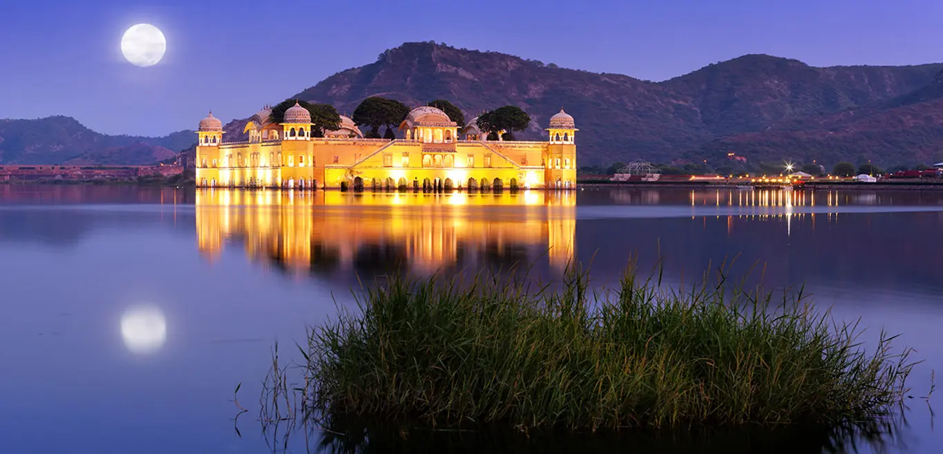 Jal Mahal in Jaipur with full moon